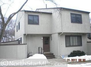 6345 Saint Johns Dr, Eden Prairie, MN 55346