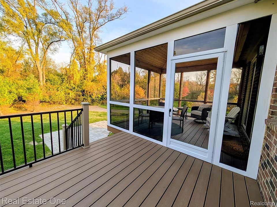 16988 Forest Edge, photo 29