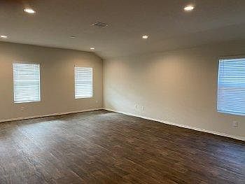 4th image of 868 Margay Loop