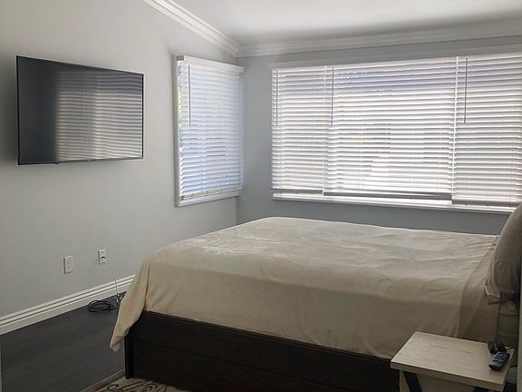 4th image of 364 N Clybourn Ave