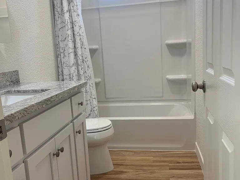 656 Walnut St — Photo 11