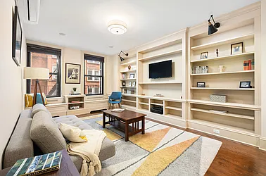 69 Pineapple Street, #5