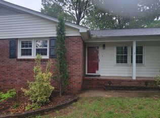 103 Crestwood Dr, Greer, SC 29651