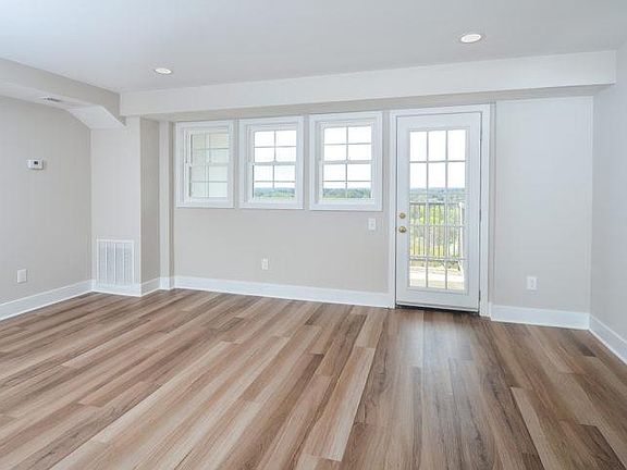 4th image of 503 W Chelten Ave #B1