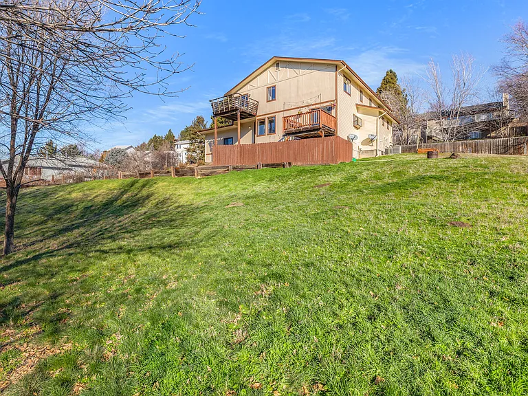 2228 E Roanoke Dr — Photo 45