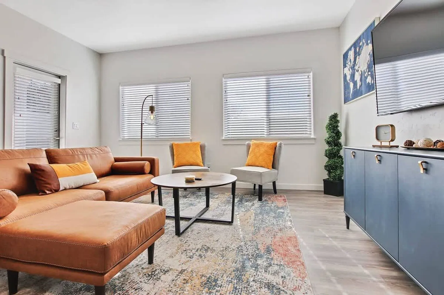 3 bed, 2.0 bath, $6,187 — Photo 4