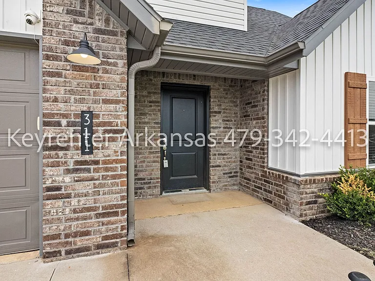 311 Pennington Ave — Photo 4