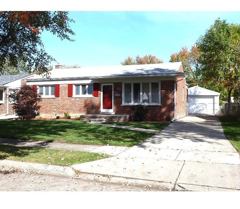 1st image of 32537 Larkmoor St
