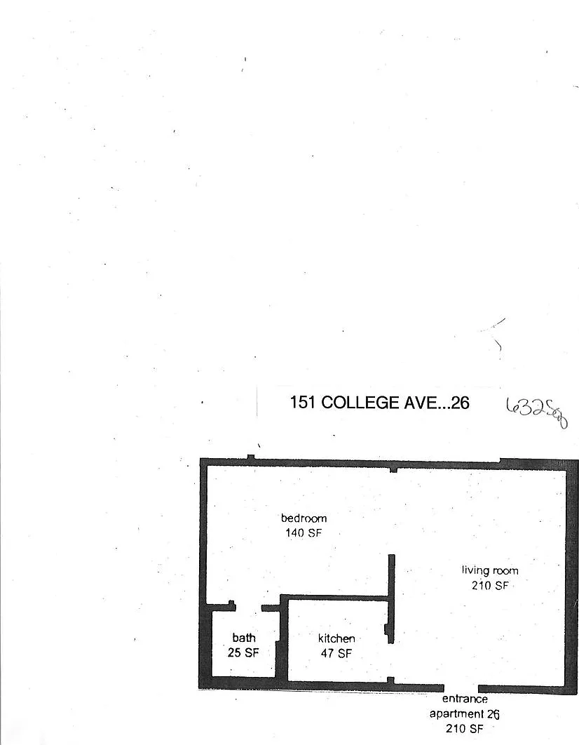 Efficiency/Studio, 1 Bath Apartment — Photo 4