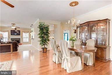 4th image of 206 Encore Ct