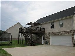 2nd image of 1582 Autumn Dr