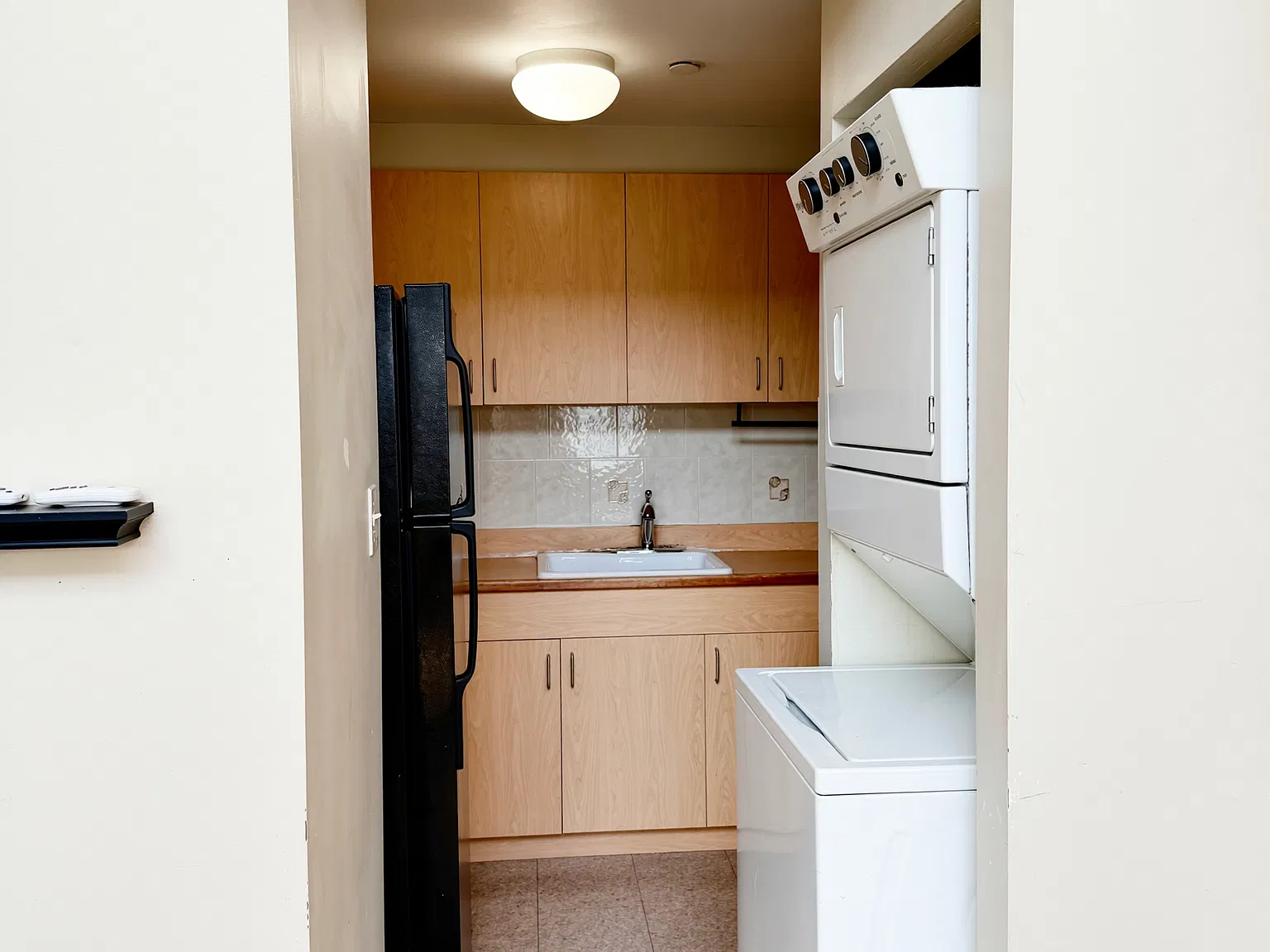 2 bed, 800 sqft, $2,380 — Photo 3