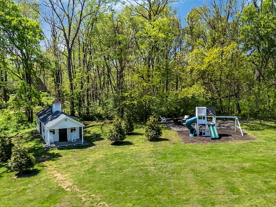 73rd image of 5026 Hilltop Ln