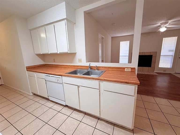 2301 Whitlow Cv — Photo 13