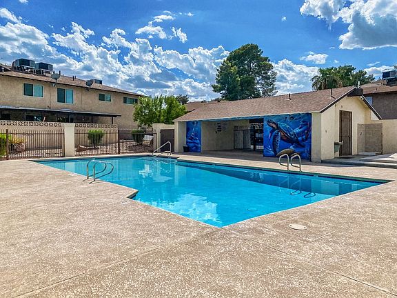 3rd image of 2722 Kline Cir #2