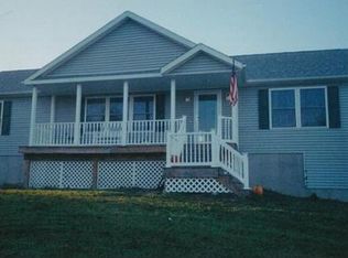 528 Wauwinet Rd, Barre, MA 01005