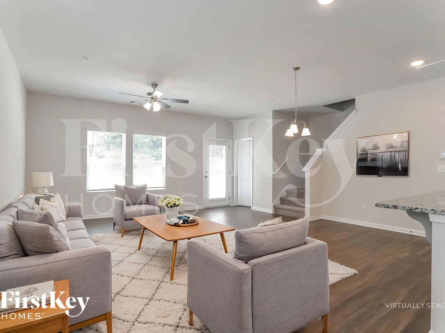 3 bed, 2.5 bath, 1817 sqft, $2,290 — Photo 3