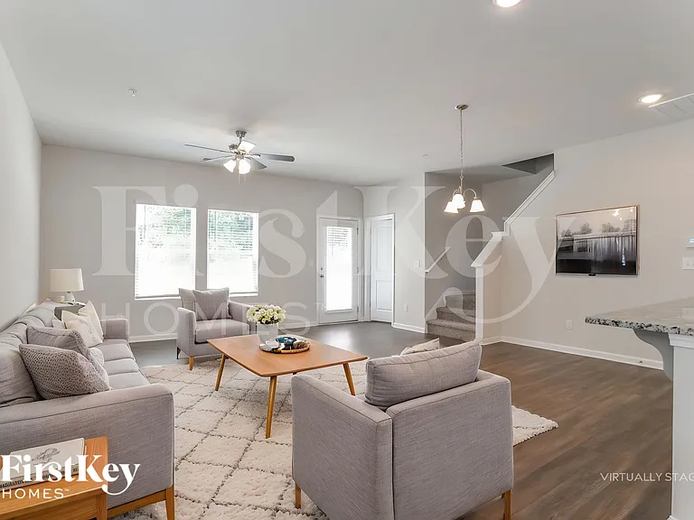 2058 Cypress Village Dr NW — Photo 3
