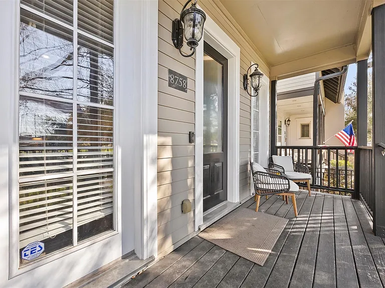 8758 Kempwood Dr — Photo 3
