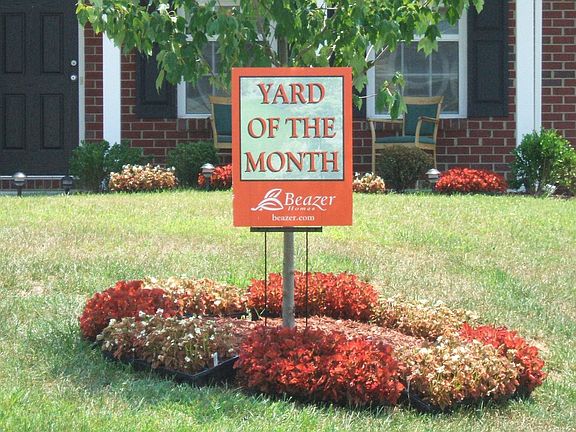 Yard of the Month - Aug. 07