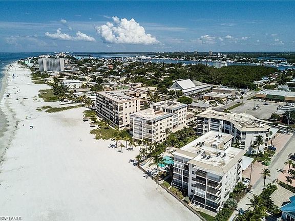 4th image of 2560 Estero Blvd APT 2A