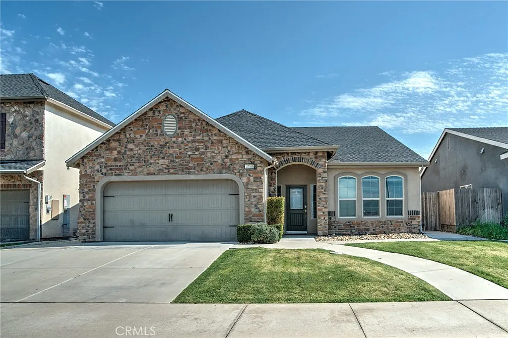 4780 Barclay Way photo 1