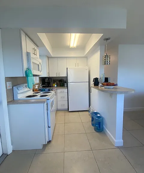 4341 NE 5th Ave — Photo 5