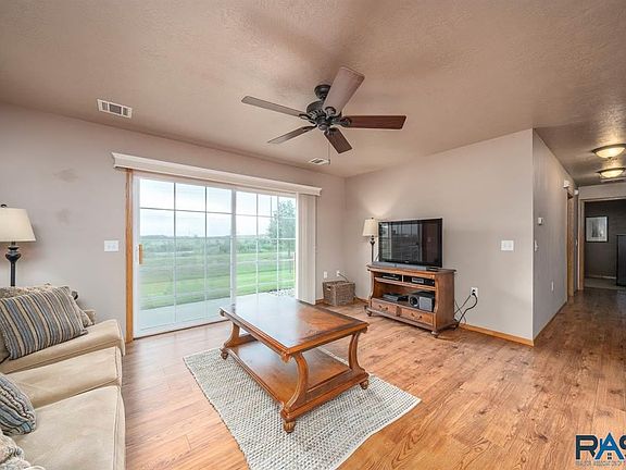 3rd image of 5301 W Boxwood Pl