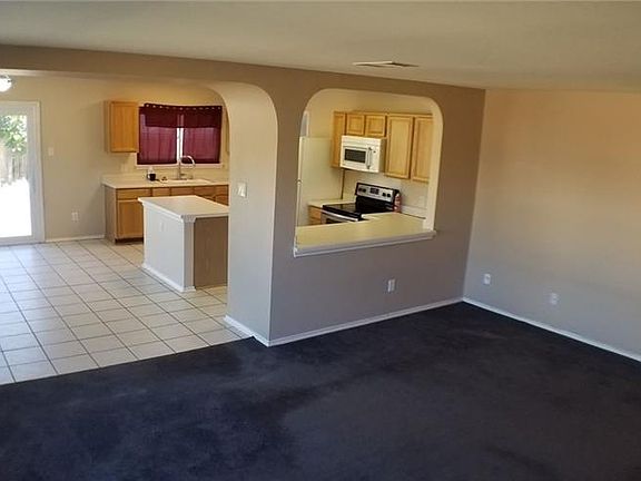 5th image of 212 Sunny Brook Dr
