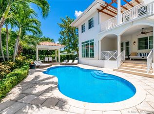 135 Woodcrest Ln, Key Biscayne, FL 33149