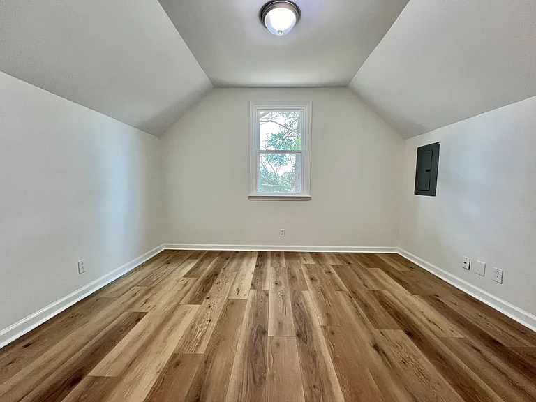 1405 Brenner Ct — Photo 23