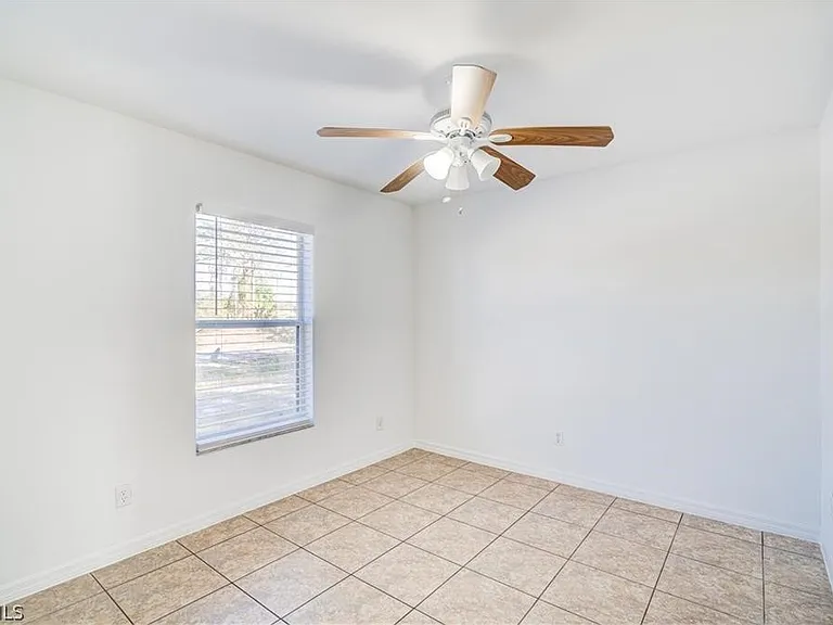 2705 Matena Ave S — Photo 12