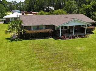 9 Apalachee St, Apalachicola, FL 32320