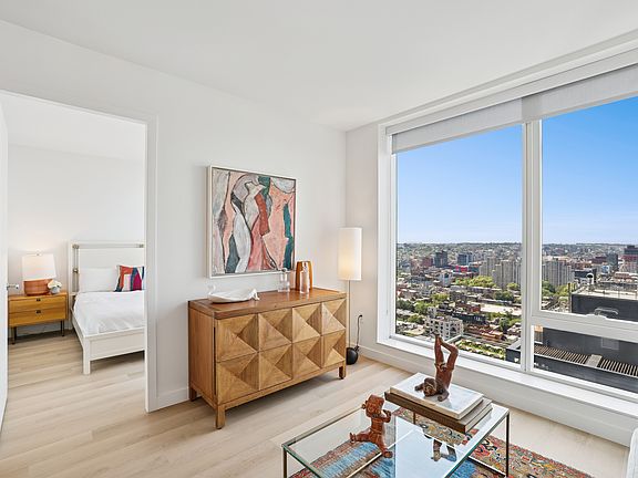 5th image of 17 Hanover Pl #28E