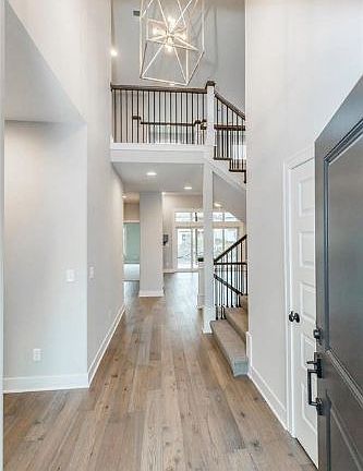 3rd image of 17216 Parkhill St