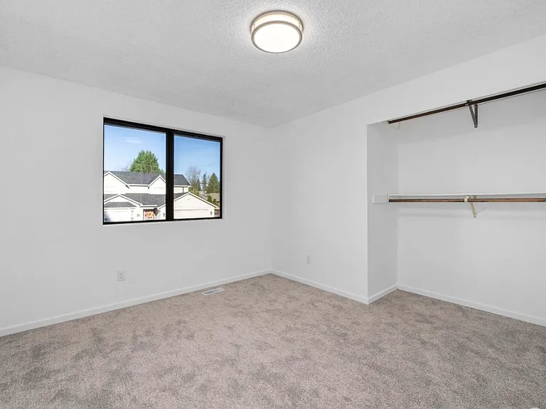 22037 SE 269th St — Photo 13