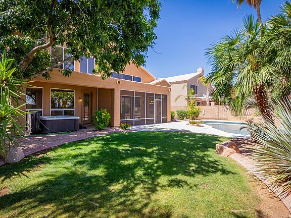 3rd image of 1211 E Desert Broom Way