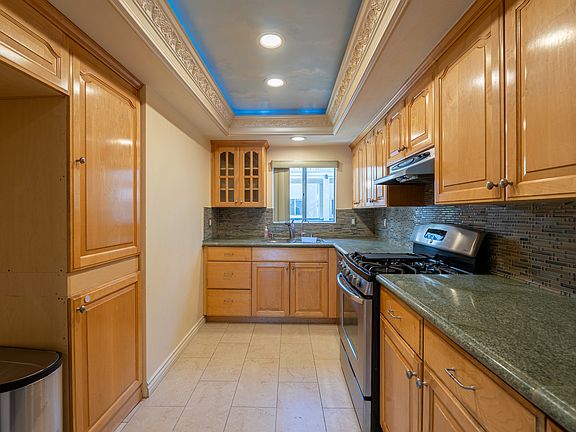 5th image of 1236 N Columbus Ave Unit 15