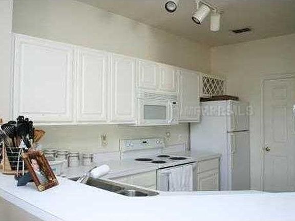 4th image of 15350 Amberly Dr Unit 3722