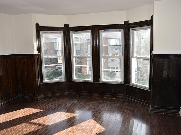 4th image of 157 Glenwood Ave #2