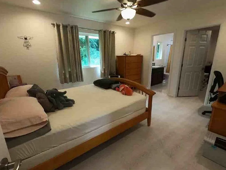 855 Ainako Ave #B — Photo 6