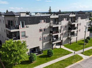 5037 SE 7th Ave #302, Edson, AB T7E0A8