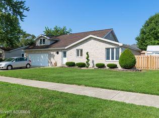 8022 Rutherford Ave, Burbank, IL 60459