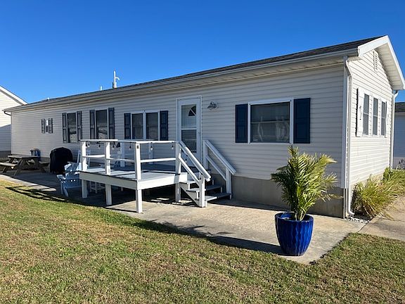 5th image of 160 Clam Shell Rd