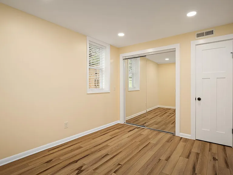2112A Sanborn Dr — Photo 10