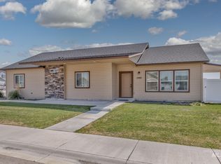 2480 Torrey Pines Ct, Payette, ID 83661