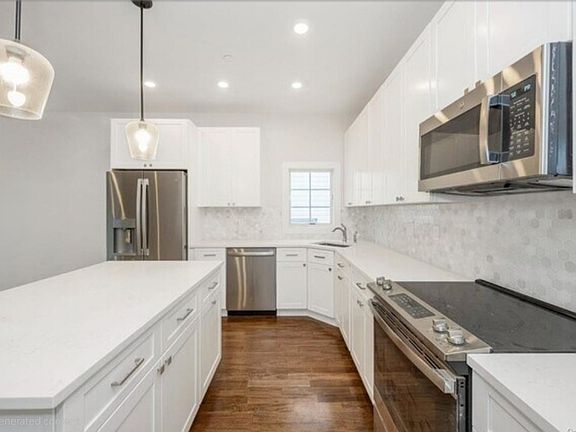 3rd image of 142 Maple Ave Floor 2