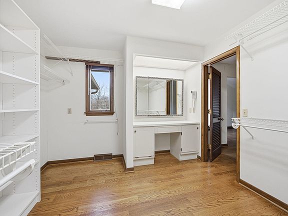 77th image of 2044 Manor Dr