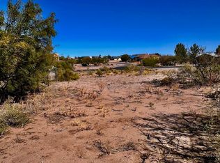3 Hawthorne Dr, Elephant Butte, NM 87935