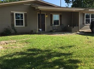 900 Hensley St, Arlington, TX 76010